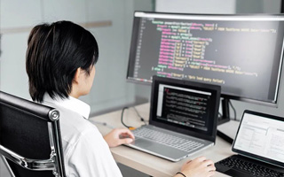 惠州 ,php声明和调用变量的符号是什么？